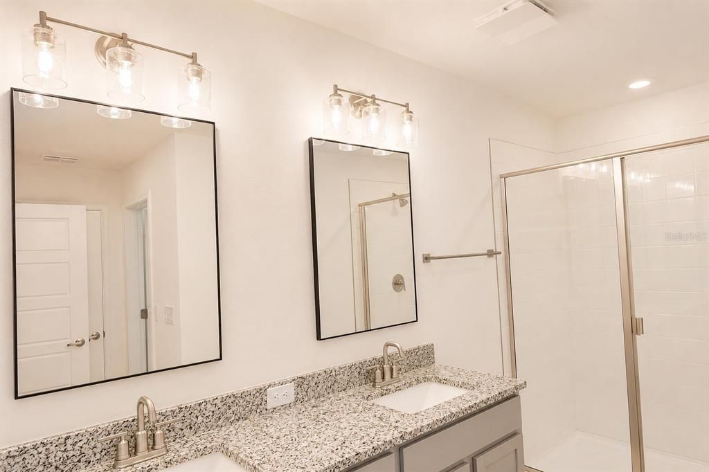 For Sale: $381,900 (3 beds, 2 baths, 1515 Square Feet)