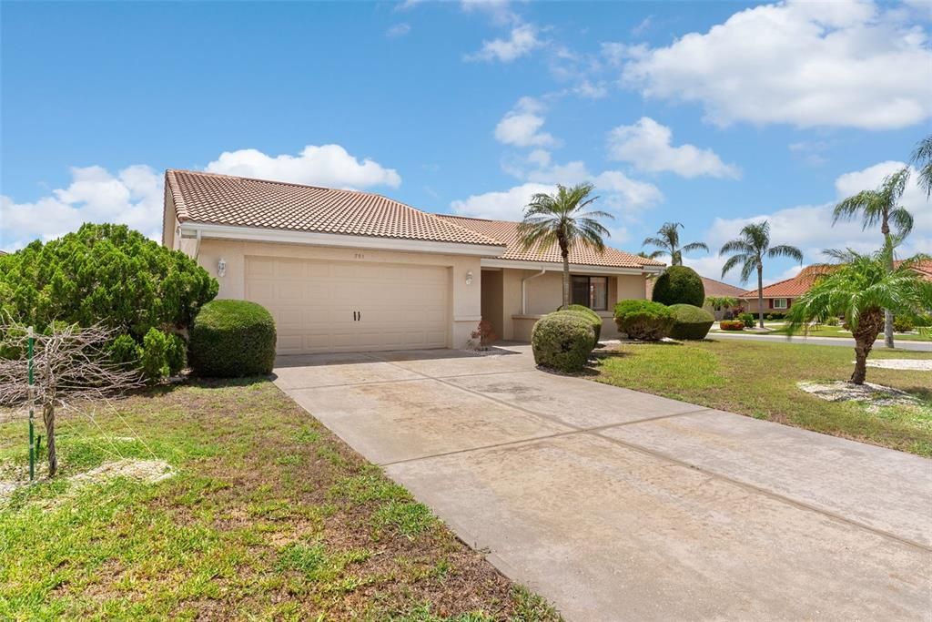 For Sale: $345,000 (2 beds, 2 baths, 1861 Square Feet)