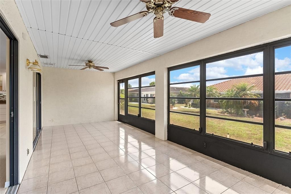 For Sale: $345,000 (2 beds, 2 baths, 1861 Square Feet)