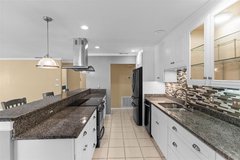 For Sale: $345,000 (2 beds, 2 baths, 1861 Square Feet)
