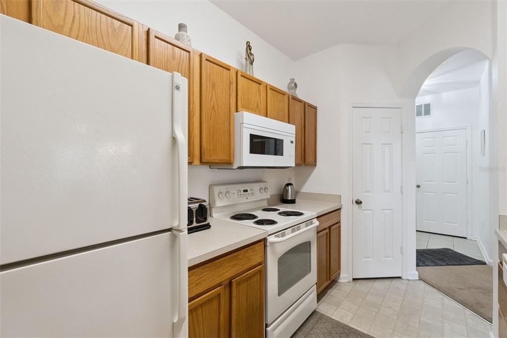 En Venta: $240,000 (2 camas, 2 baños, 1081 Pies cuadrados)