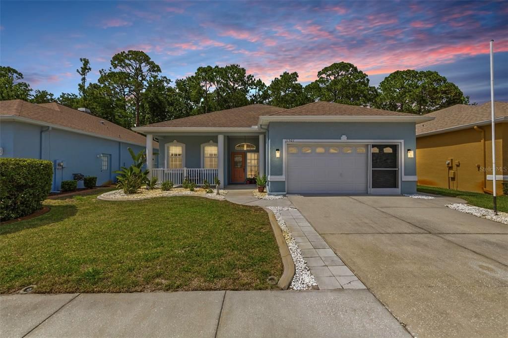 For Sale: $339,900 (3 beds, 2 baths, 1863 Square Feet)