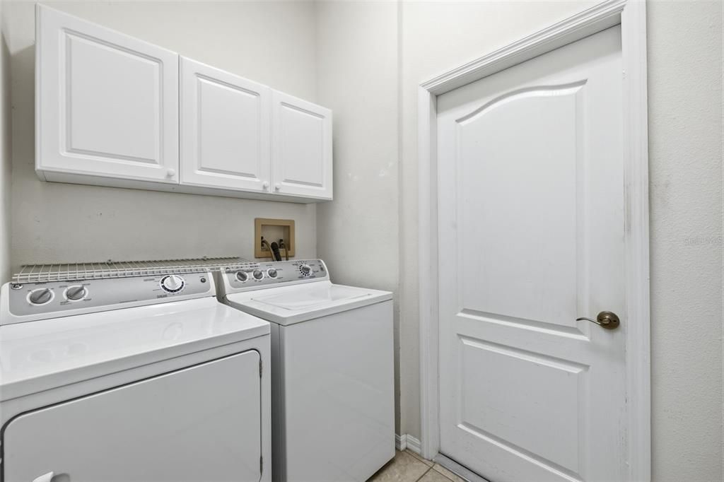 For Sale: $339,900 (3 beds, 2 baths, 1863 Square Feet)