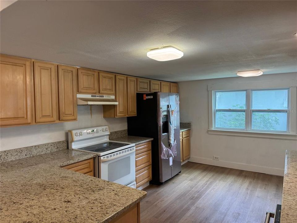 En Venta: $271,000 (3 camas, 2 baños, 1264 Pies cuadrados)