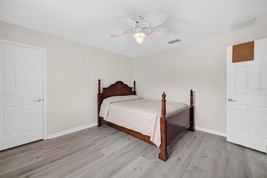 For Sale: $570,000 (4 beds, 2 baths, 2904 Square Feet)