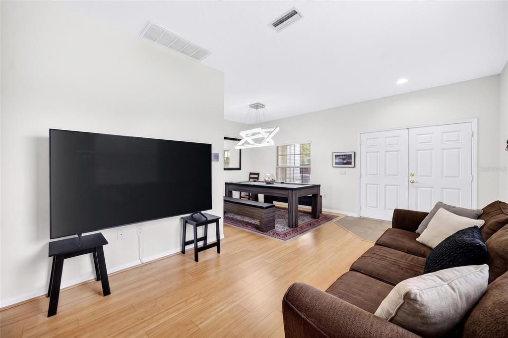 For Sale: $570,000 (4 beds, 2 baths, 2904 Square Feet)