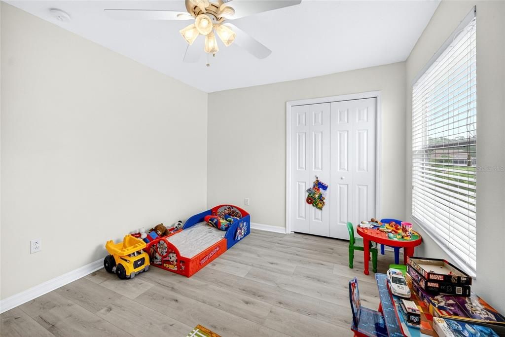 For Sale: $570,000 (4 beds, 2 baths, 2904 Square Feet)