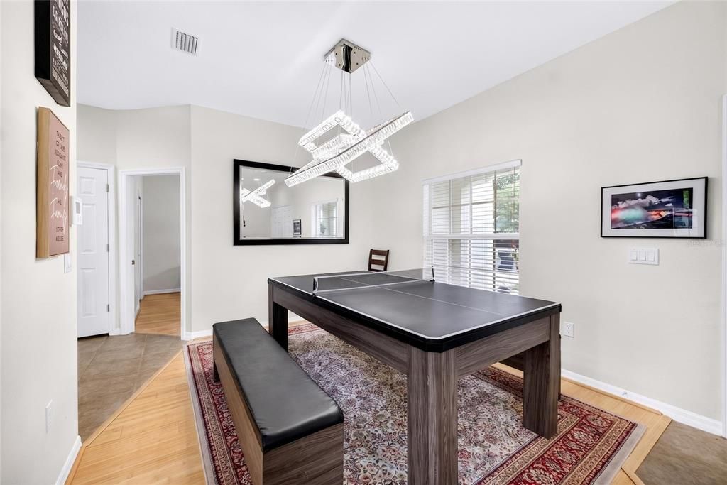 For Sale: $570,000 (4 beds, 2 baths, 2904 Square Feet)