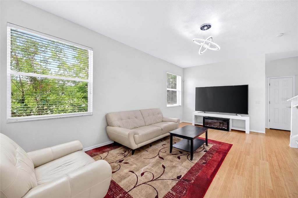 For Sale: $570,000 (4 beds, 2 baths, 2904 Square Feet)