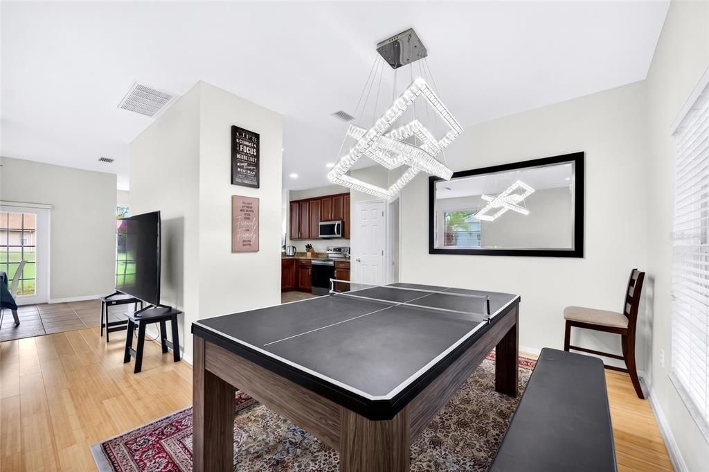 For Sale: $570,000 (4 beds, 2 baths, 2904 Square Feet)