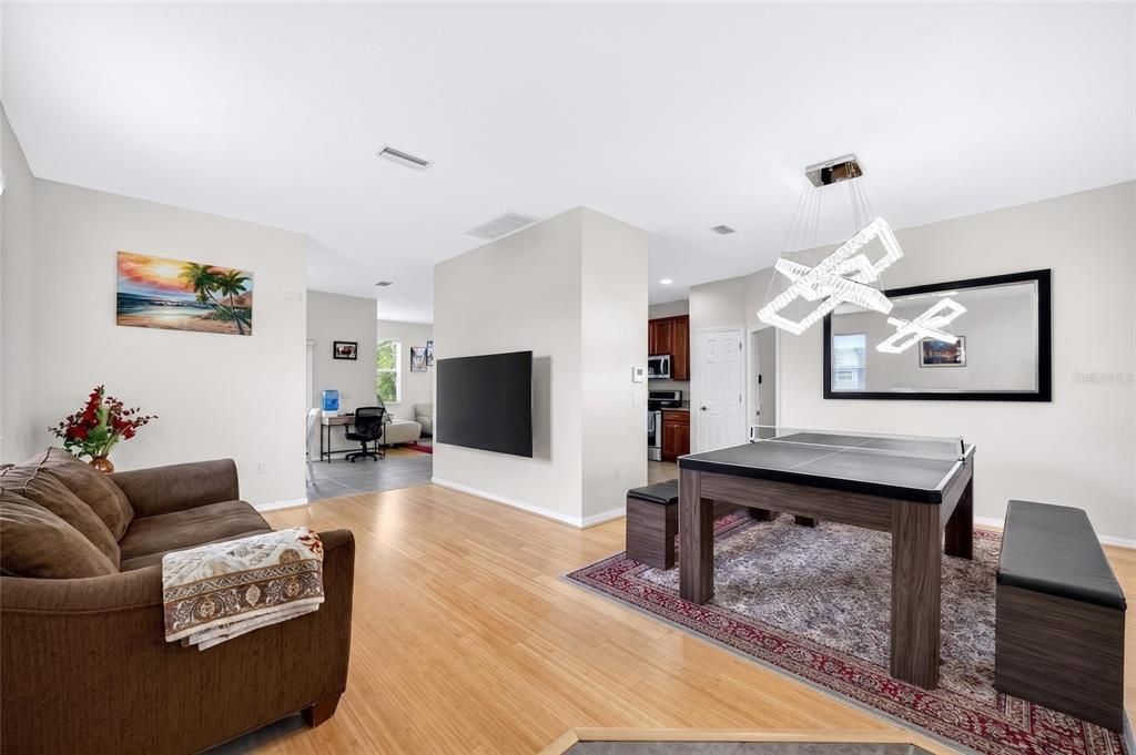 For Sale: $570,000 (4 beds, 2 baths, 2904 Square Feet)