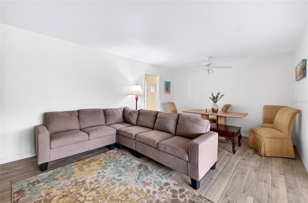 For Sale: $240,000 (2 beds, 2 baths, 1440 Square Feet)