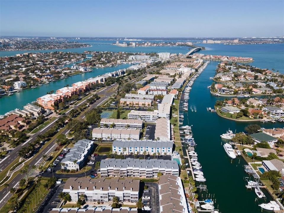 For Rent: $2,950 (2 beds, 2 baths, 1475 Square Feet)