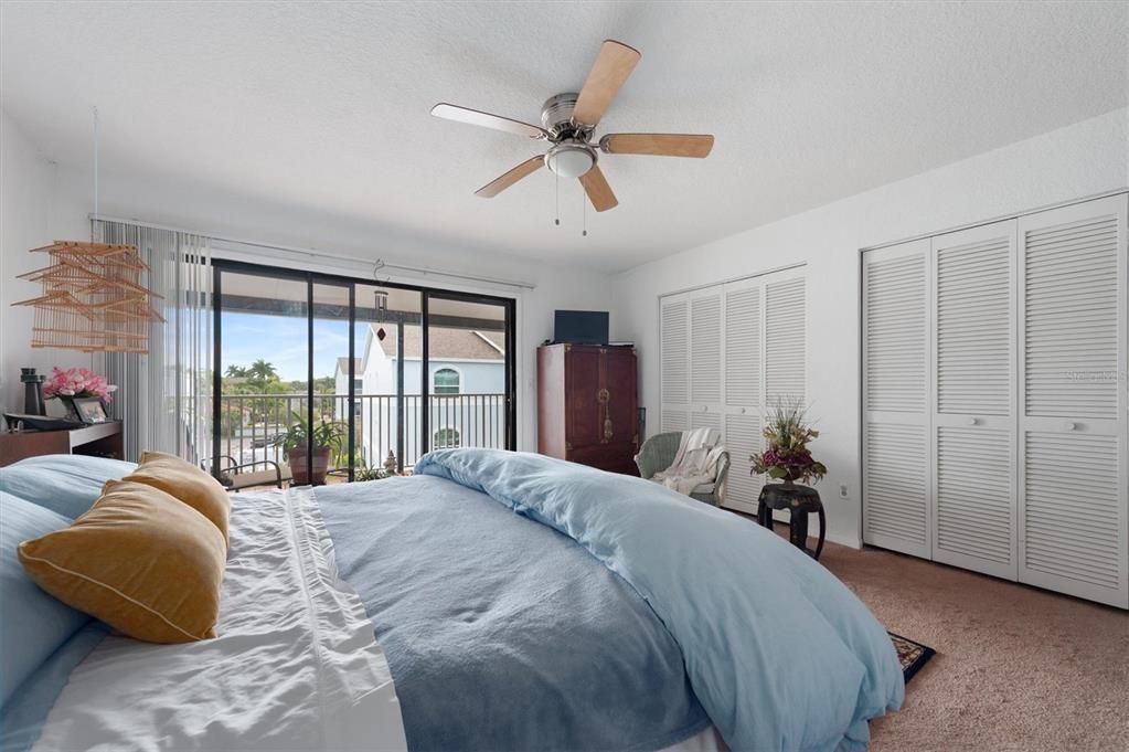 For Rent: $2,950 (2 beds, 2 baths, 1475 Square Feet)
