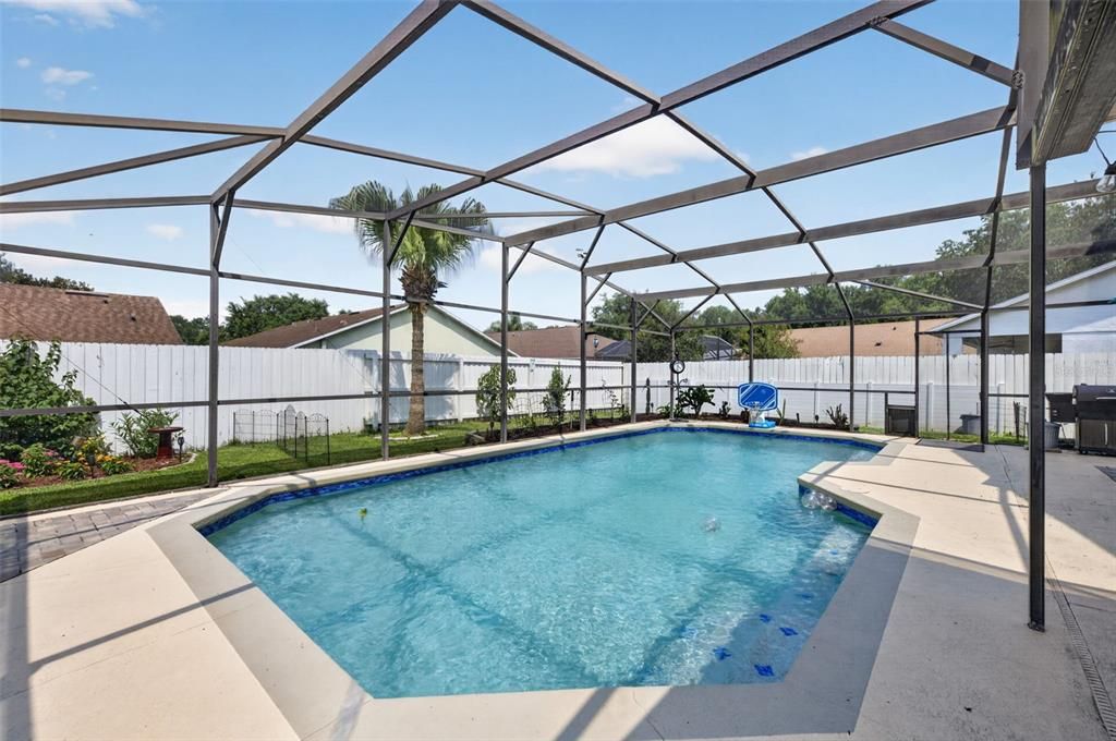 For Sale: $540,000 (4 beds, 2 baths, 2336 Square Feet)