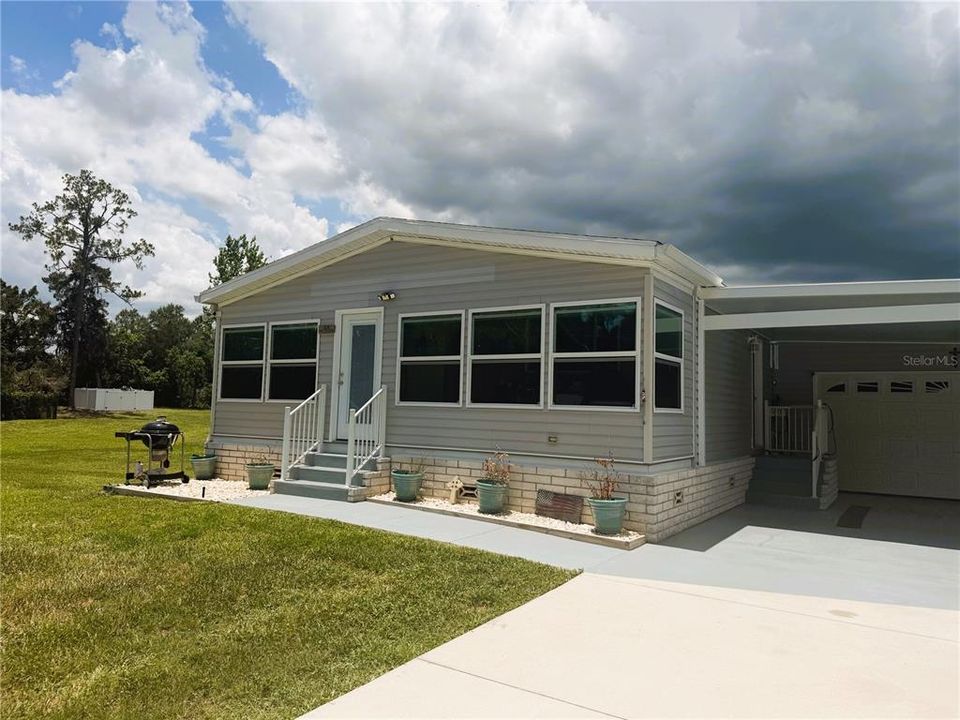 For Sale: $254,900 (3 beds, 2 baths, 1188 Square Feet)