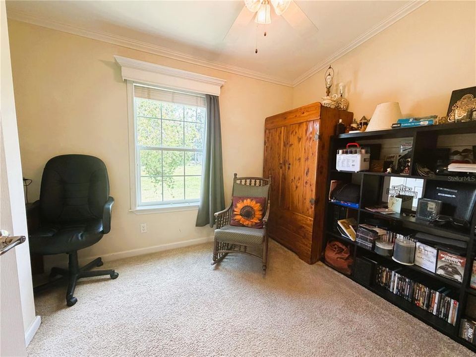 For Sale: $254,900 (3 beds, 2 baths, 1188 Square Feet)