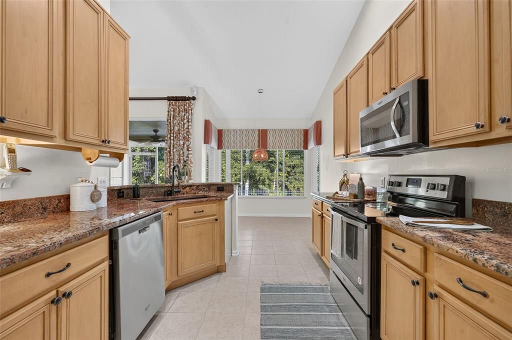 For Sale: $625,000 (4 beds, 3 baths, 2344 Square Feet)