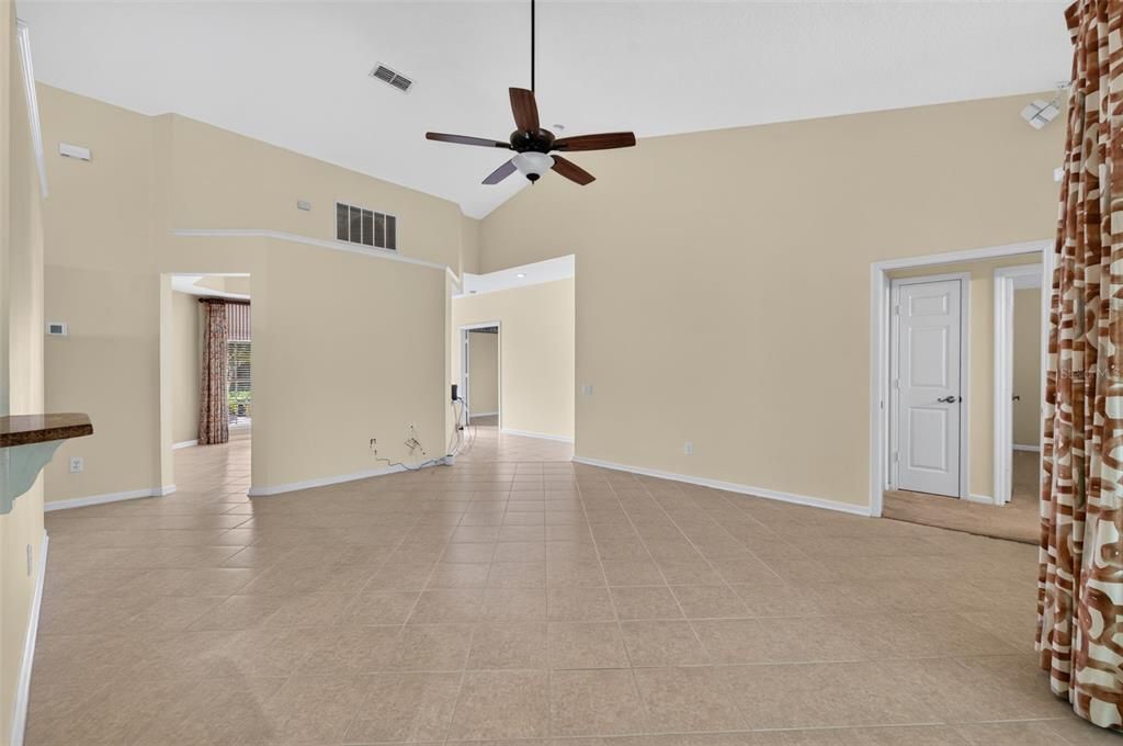 For Sale: $625,000 (4 beds, 3 baths, 2344 Square Feet)