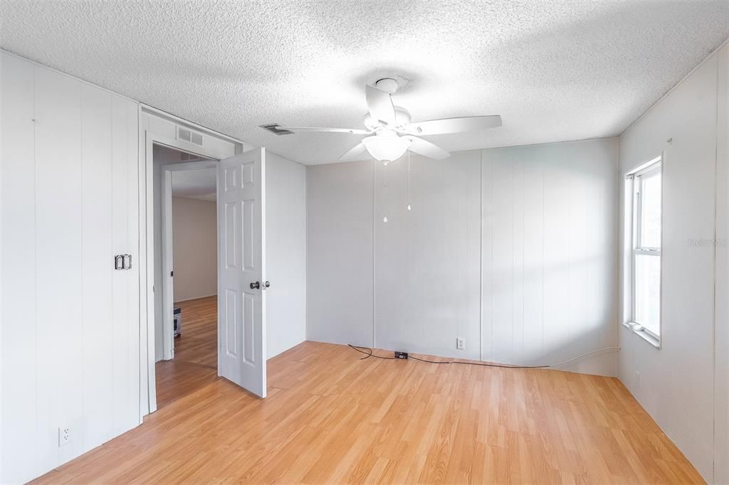 Activo con contrato: $175,000 (2 camas, 2 baños, 1480 Pies cuadrados)