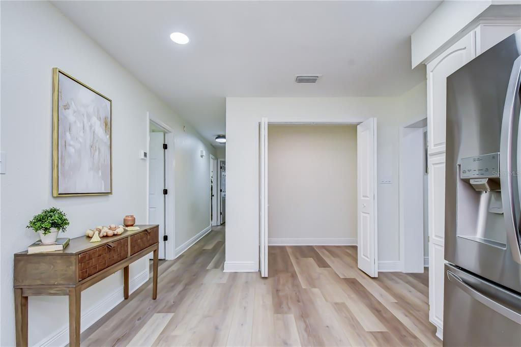 En Venta: $429,900 (3 camas, 2 baños, 1550 Pies cuadrados)