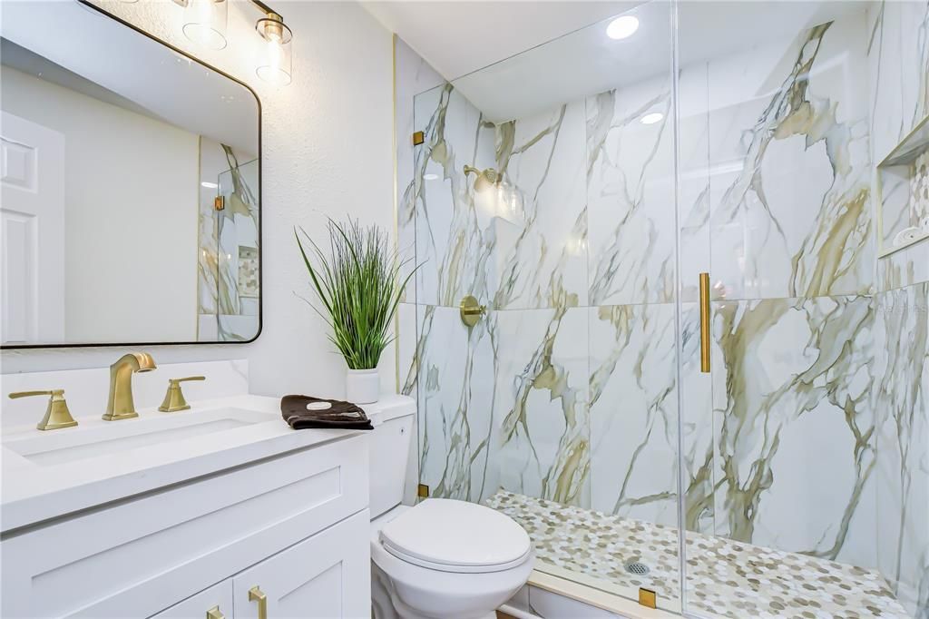 En Venta: $429,900 (3 camas, 2 baños, 1550 Pies cuadrados)