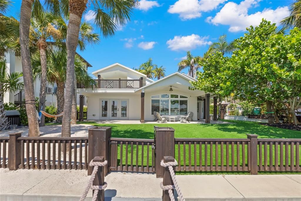 For Sale: $1,950,000 (3 beds, 3 baths, 2068 Square Feet)