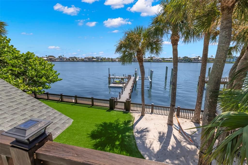 For Sale: $1,950,000 (3 beds, 3 baths, 2068 Square Feet)