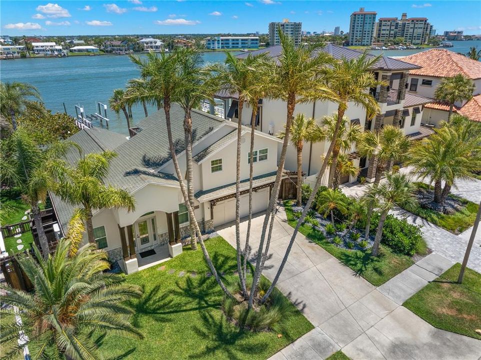 For Sale: $1,950,000 (3 beds, 3 baths, 2068 Square Feet)