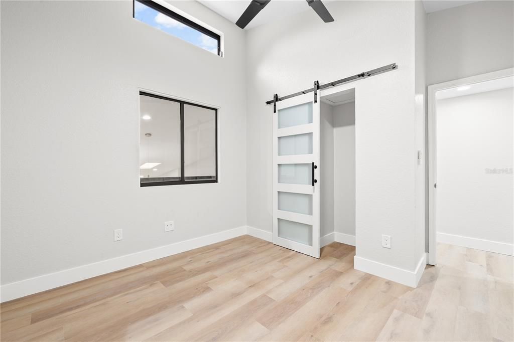 For Sale: $248,900 (2 beds, 2 baths, 1190 Square Feet)