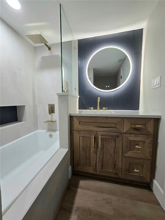 For Sale: $248,900 (2 beds, 2 baths, 1190 Square Feet)