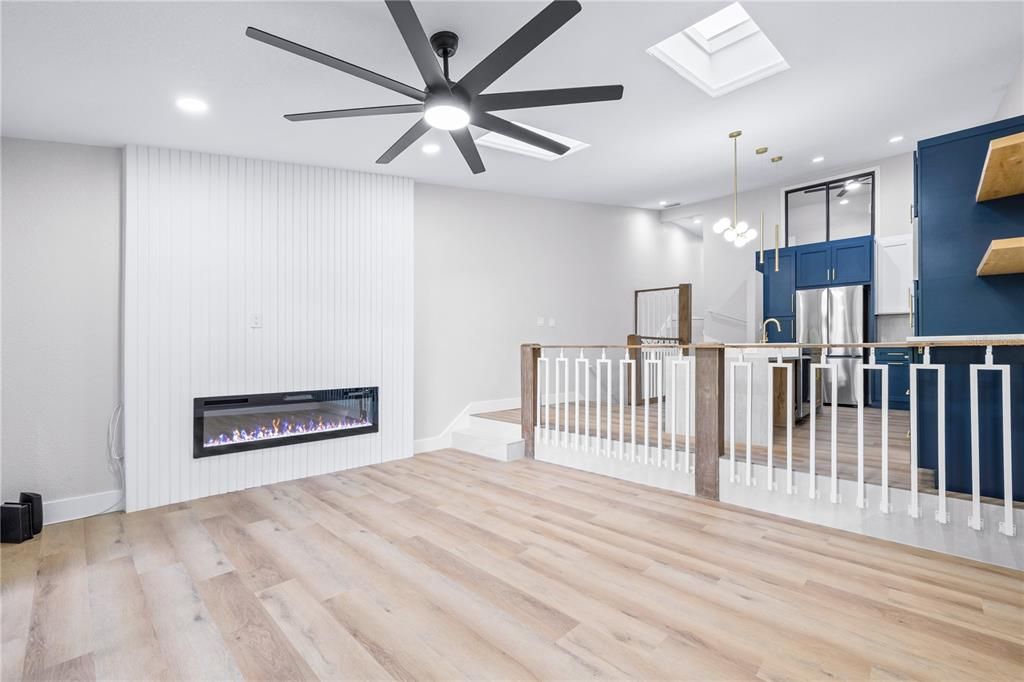 For Sale: $248,900 (2 beds, 2 baths, 1190 Square Feet)