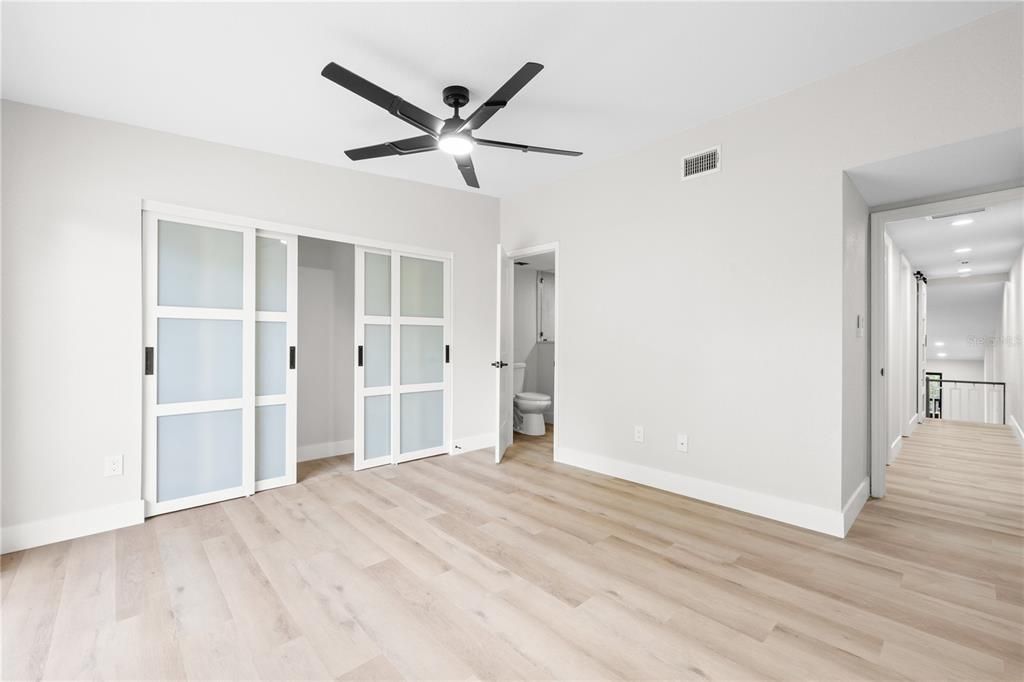 For Sale: $248,900 (2 beds, 2 baths, 1190 Square Feet)