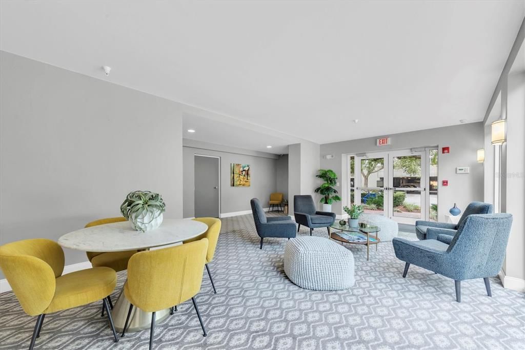 For Rent: $1,875 (1 beds, 1 baths, 660 Square Feet)