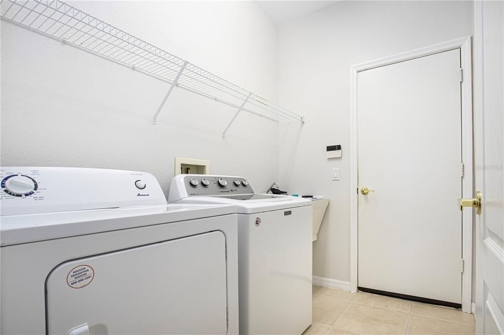 En Renta: $3,500 (4 camas, 2 baños, 2797 Pies cuadrados)