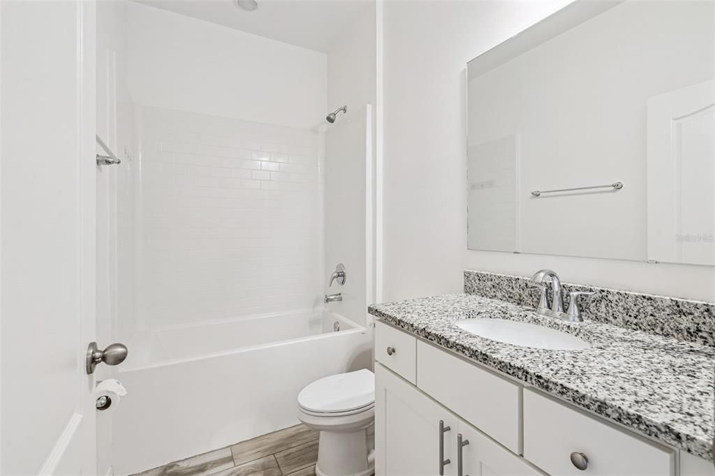For Sale: $395,000 (3 beds, 2 baths, 1978 Square Feet)