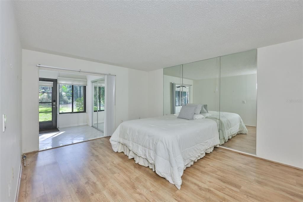 For Sale: $195,000 (2 beds, 2 baths, 1108 Square Feet)