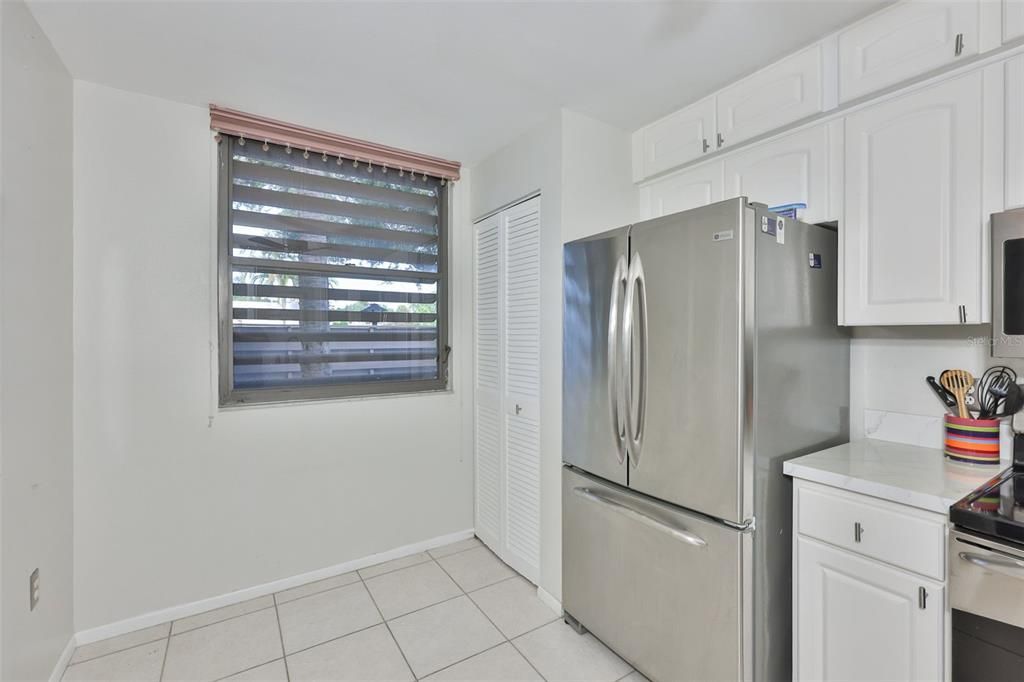 For Sale: $195,000 (2 beds, 2 baths, 1108 Square Feet)