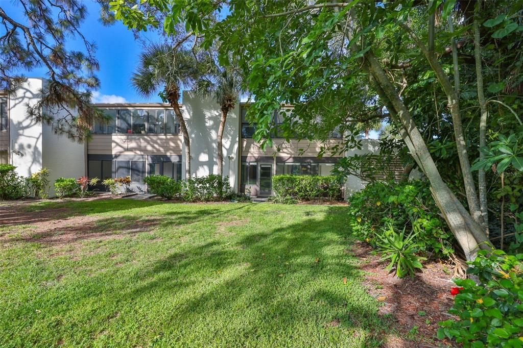For Sale: $195,000 (2 beds, 2 baths, 1108 Square Feet)
