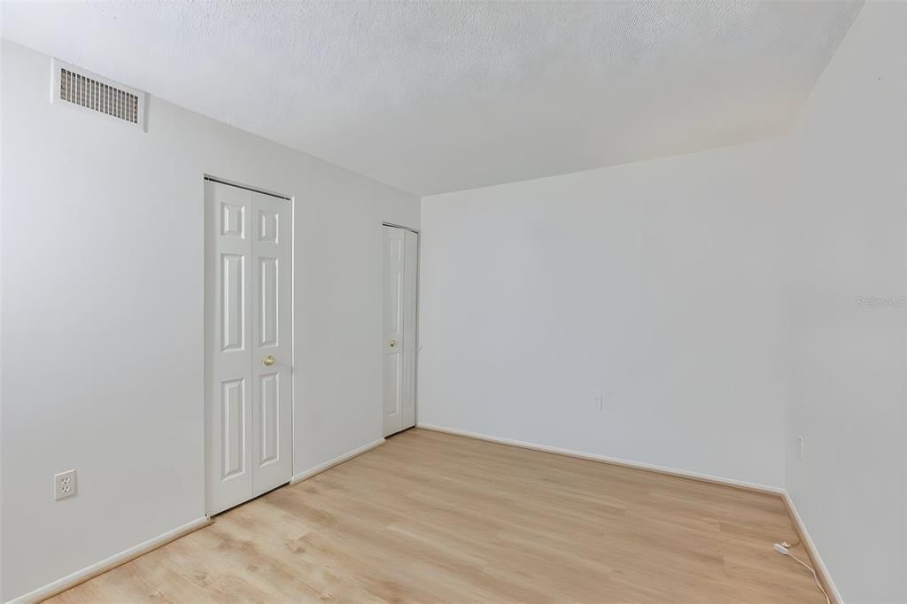 For Sale: $195,000 (2 beds, 2 baths, 1108 Square Feet)