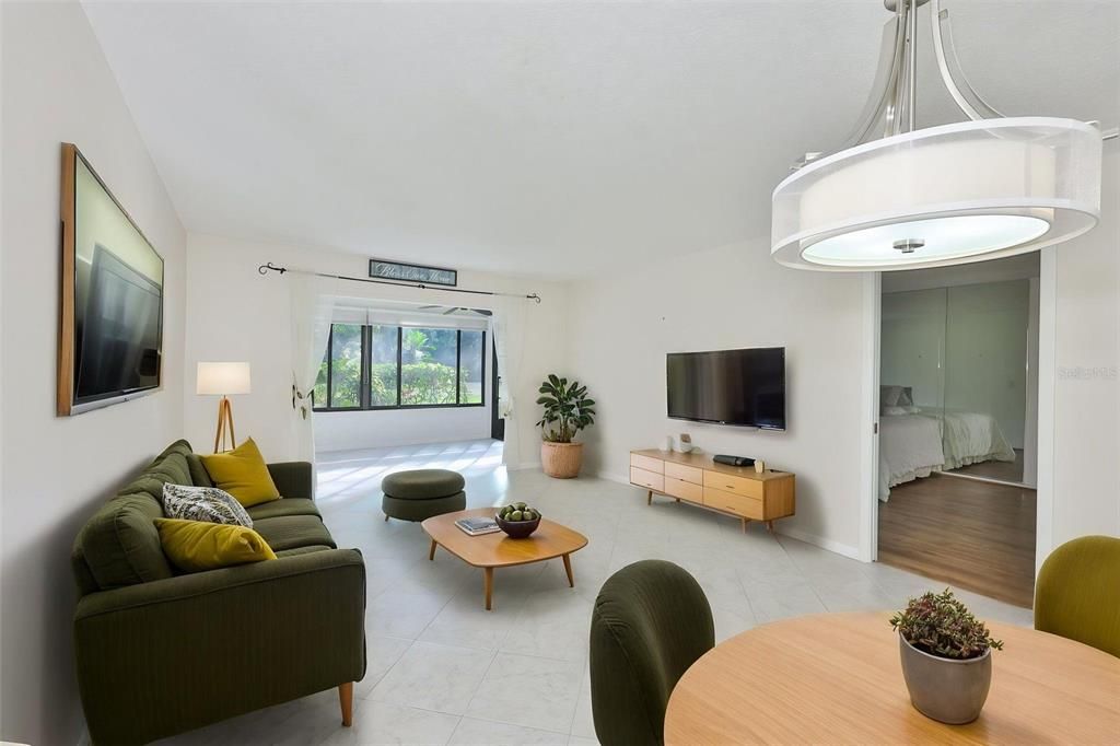For Sale: $195,000 (2 beds, 2 baths, 1108 Square Feet)