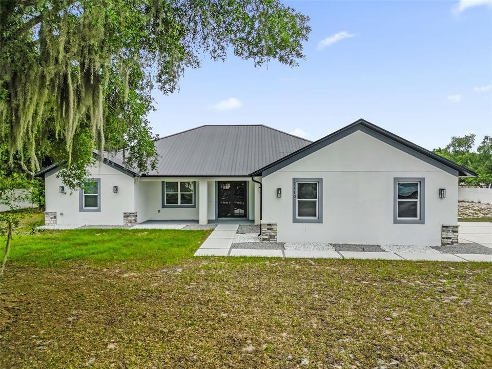 For Sale: $650,000 (4 beds, 4 baths, 3290 Square Feet)