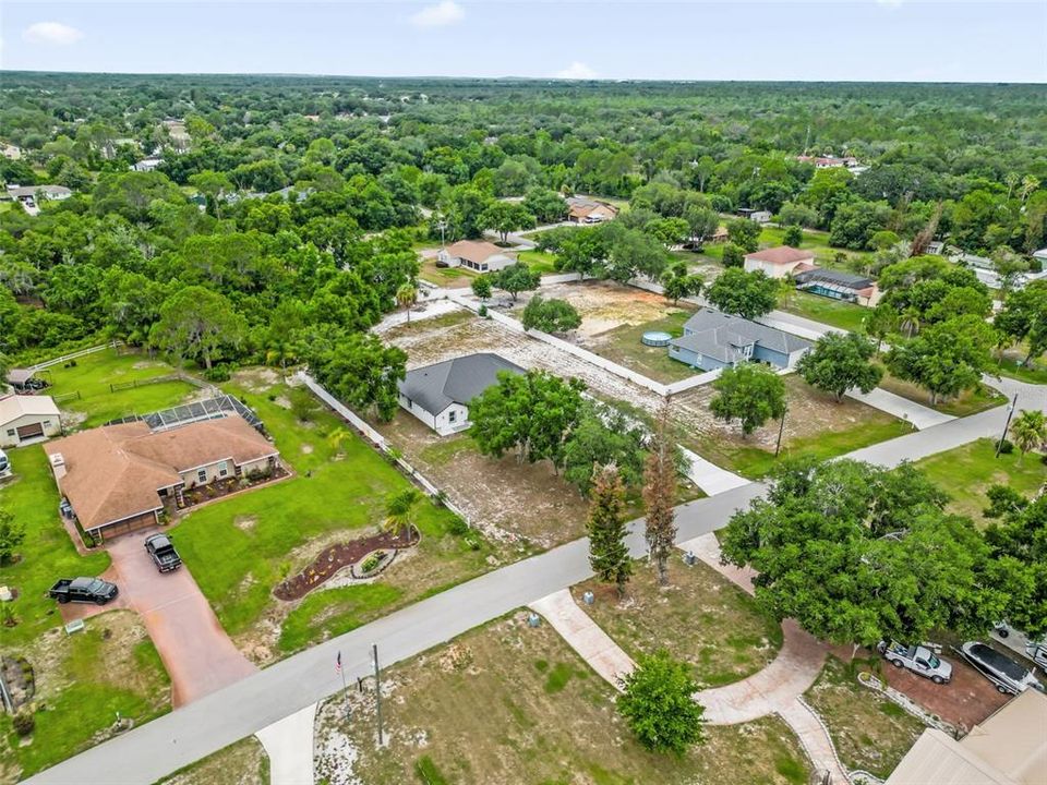 For Sale: $650,000 (4 beds, 4 baths, 3290 Square Feet)