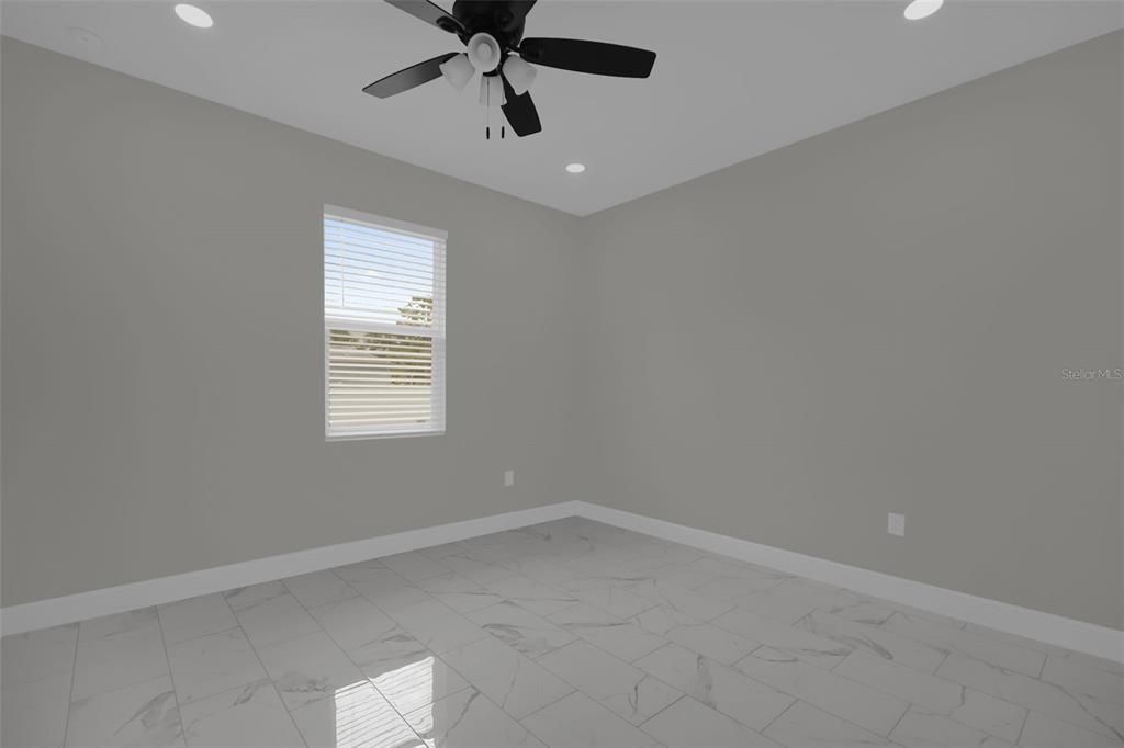 For Sale: $650,000 (4 beds, 4 baths, 3290 Square Feet)