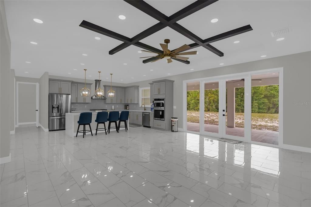 For Sale: $650,000 (4 beds, 4 baths, 3290 Square Feet)
