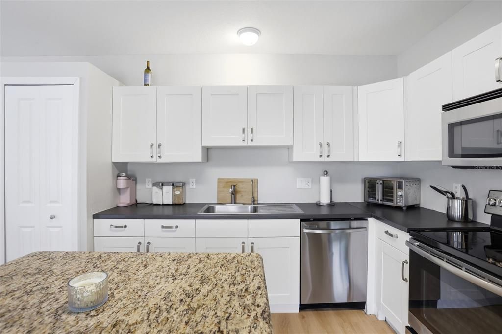 For Sale: $449,000 (4 beds, 3 baths, 2016 Square Feet)