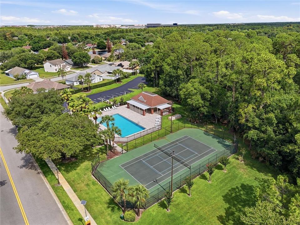 For Sale: $449,000 (4 beds, 3 baths, 2016 Square Feet)