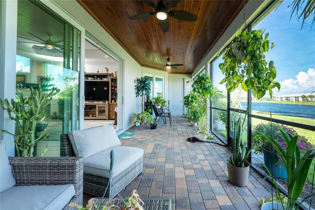 На продажу: $489,000 (2 спален, 2 ванн, 1948 Квадратных фут)