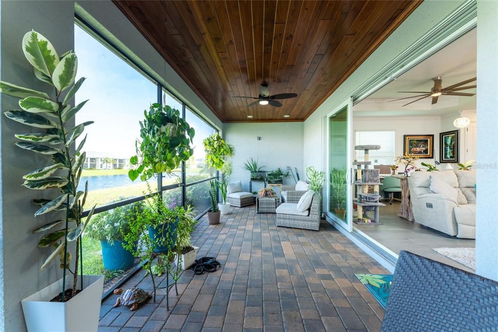 На продажу: $489,000 (2 спален, 2 ванн, 1948 Квадратных фут)