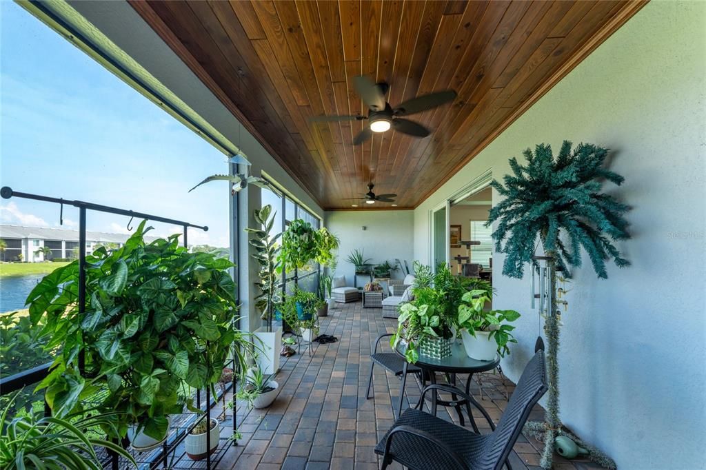 На продажу: $489,000 (2 спален, 2 ванн, 1948 Квадратных фут)